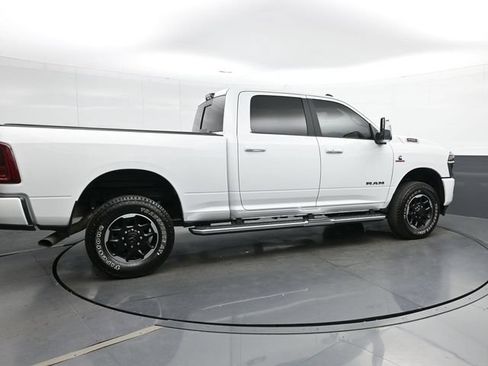 Used 2025 RAM 2500 Laramie AWD/4WD image 8