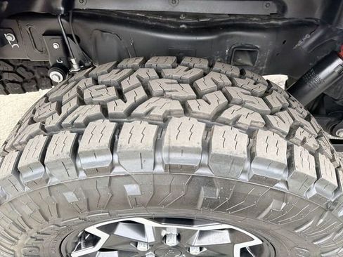 Used 2023 Jeep Gladiator Rubicon w/ Cold Weather Group image 29