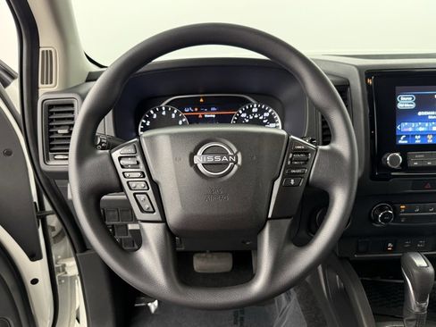 Used 2022 Nissan Frontier S w/ Technology Package image 18