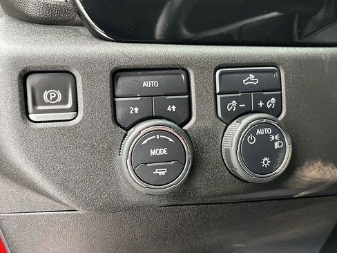 Used 2023 Chevrolet Silverado 1500 LT image 20