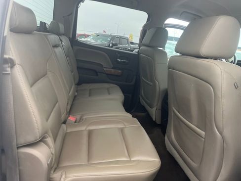 Used 2015 GMC Sierra 2500 SLT w/ Duramax Plus Package image 27
