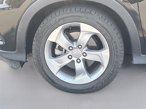 Used 2019 Honda HR-V LX image 28