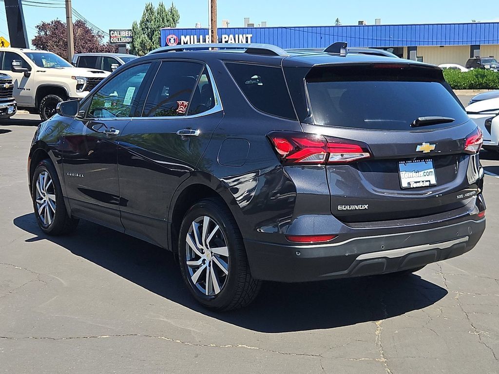 Used 2022 Chevrolet Equinox Premier AWD/4WD image 4