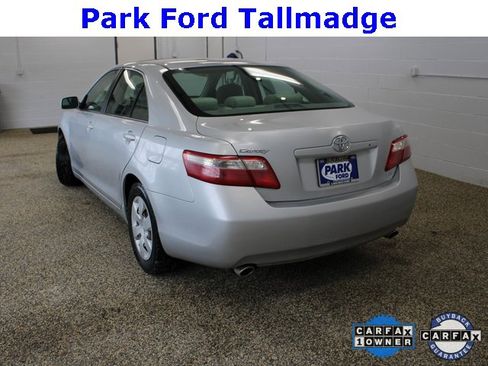 Used 2008 Toyota Camry LE image 3