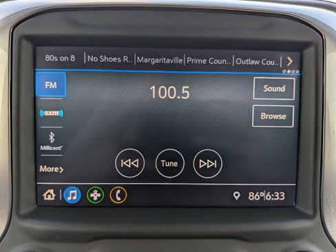 Used 2022 Chevrolet Silverado 1500 LT w/ Z71 Off-Road Package AWD/4WD image 20