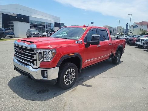 Used 2023 GMC Sierra 2500 SLT w/ SLT Convenience Package AWD/4WD image 3