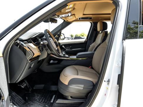 New 2026 Land Rover Range Rover Sport Dynamic SE AWD/4WD image 4