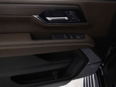 Used 2026 GMC Yukon Denali Ultimate image 19