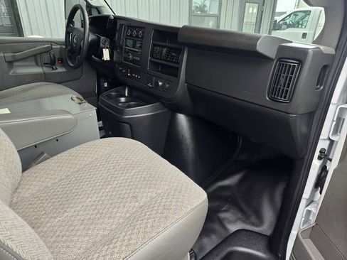 Used 2019 GMC Savana 3500 w/ Power Convenience Package image 19