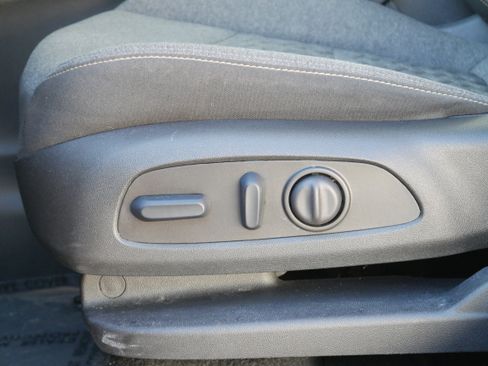 Certified 2023 Chevrolet Equinox LT image 13