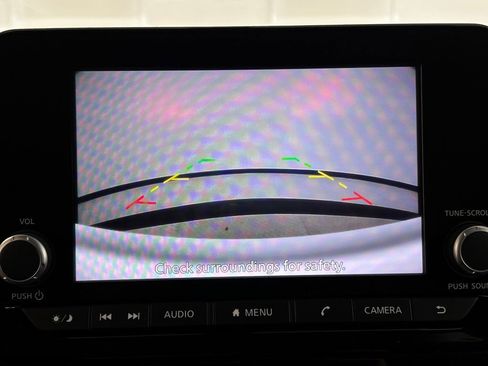 Used 2024 Nissan Pathfinder SV image 25