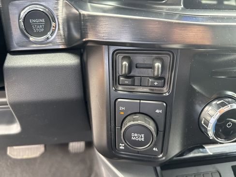 New 2025 Ford F350 Lariat w/ Lariat Ultimate Package image 38