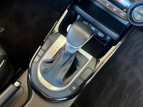 Certified 2022 Kia Forte GT-Line FWD image 21
