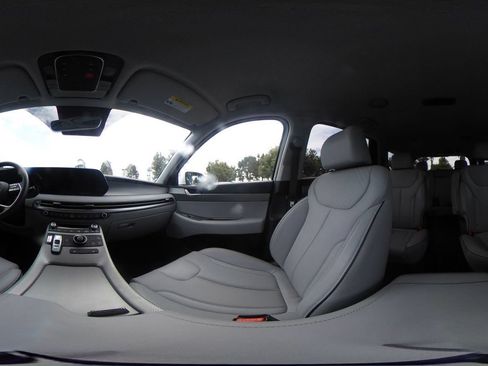 Used 2025 Hyundai Palisade SEL FWD image 38