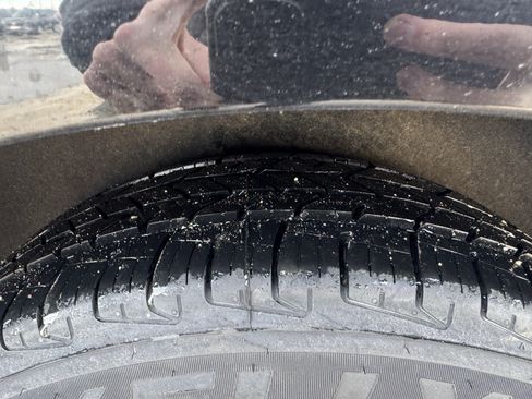 Used 2024 Chrysler Pacifica Touring-L image 21