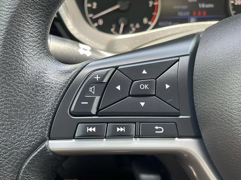 Used 2025 Nissan Altima 2.5 SV FWD image 20