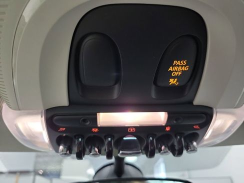 Used 2015 MINI Cooper S image 46