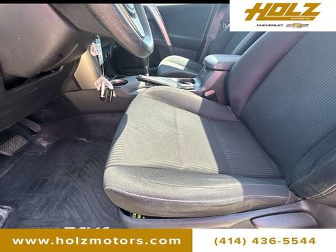 Used 2015 Toyota RAV4 XLE AWD/4WD image 32