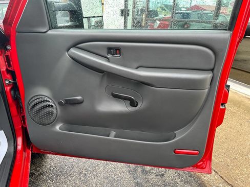 Used 2006 Chevrolet Silverado 1500 W/T image 16