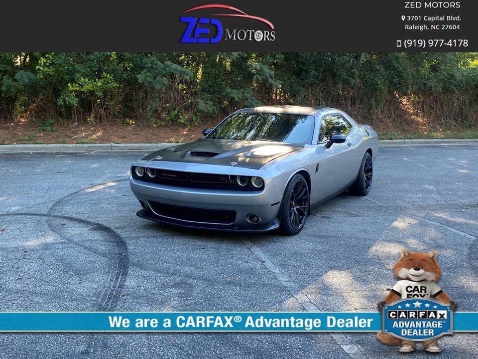 Used 2015 Dodge Challenger R/T w/ Quick Order Package 28B R/T RWD image 1