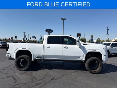 Used 2024 GMC Sierra 3500 Denali Ultimate AWD/4WD image 4