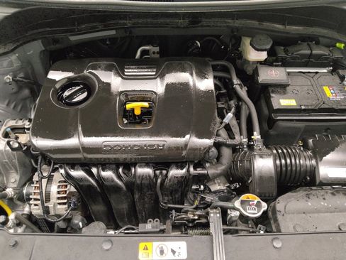 Used 2025 Kia Soul LX w/ LX Technology Package FWD image 30