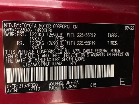 Certified 2022 Toyota Venza XLE image 24