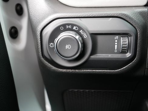 Certified 2023 Jeep Wrangler Unlimited Sahara image 26