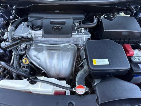 Used 2016 Toyota Camry LE FWD image 32