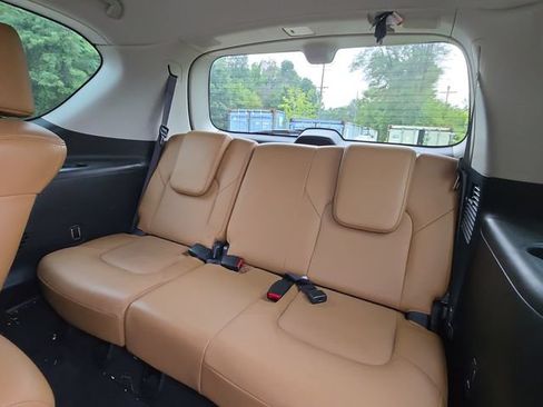 Certified 2018 Nissan Armada Platinum w/ Captain Seat Package AWD/4WD image 17