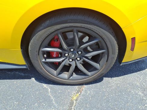 Used 2024 Ford Mustang GT Premium image 18