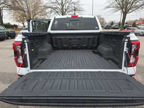 Used 2024 Ford Ranger Lariat w/ Advanced Towing Package image 13