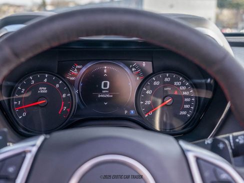 Used 2019 Chevrolet Camaro ZL1 image 30