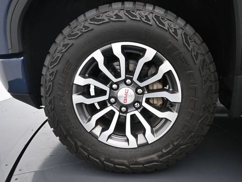 Used 2020 GMC Sierra 1500 AT4 w/ AT4 Premium Package AWD/4WD image 14