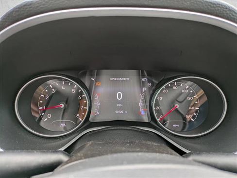 Used 2018 Jeep Compass Limited w/ Navigation Group image 9