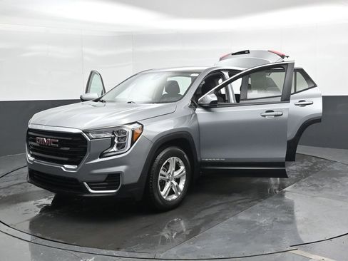 Used 2024 GMC Terrain SLE image 52