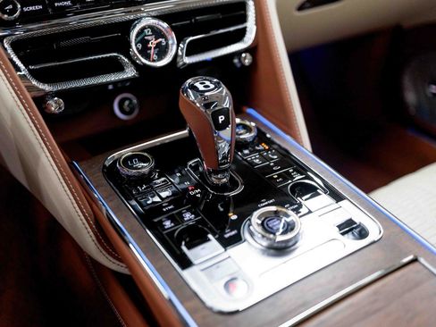 Used 2022 Bentley Flying Spur W12 AWD/4WD image 85