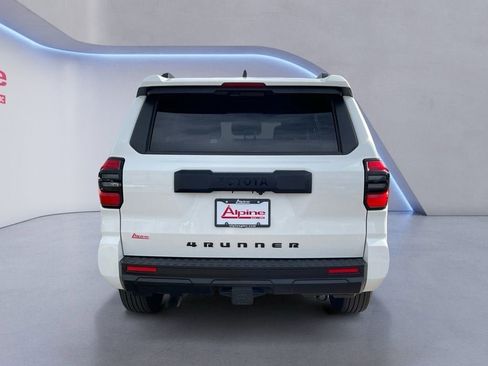 Used 2025 Toyota 4Runner SR5 AWD/4WD image 4