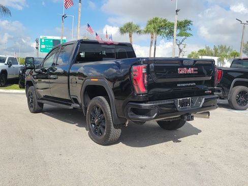 Used 2024 GMC Sierra 3500 AT4 w/ AT4 Premium Plus Package image 7