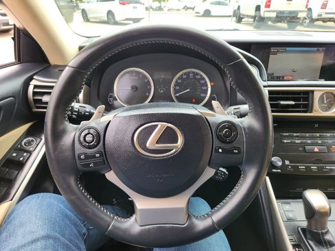 Used 2014 Lexus IS 250 w/ Navigation Package RWD image 18