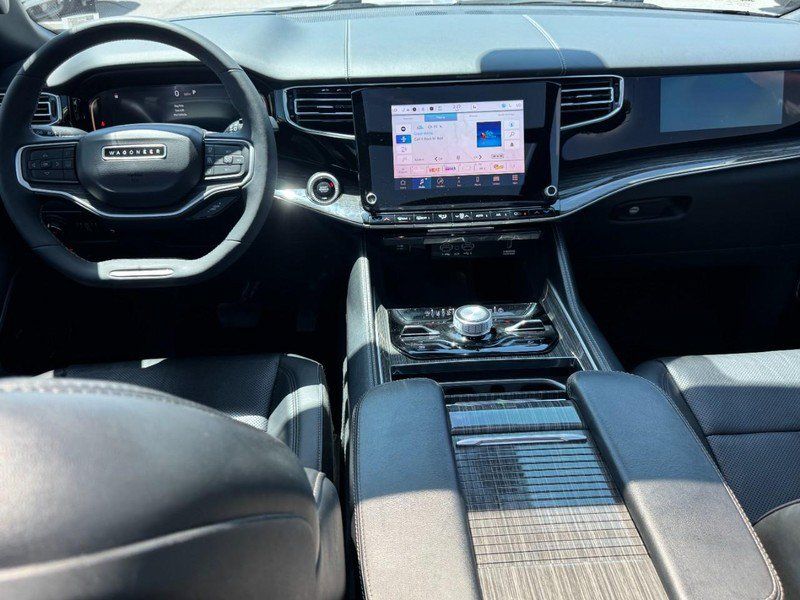 Used 2022 Jeep Wagoneer Series III w/ Premium Group I AWD/4WD image 9