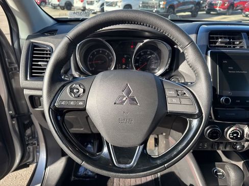 Used 2023 Mitsubishi Outlander Sport ES image 14