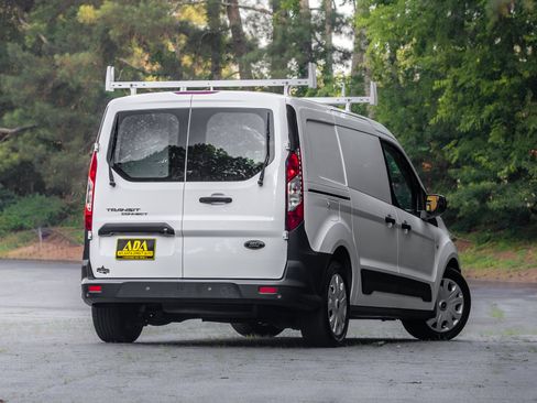 Used 2021 Ford Transit Connect XL FWD image 4