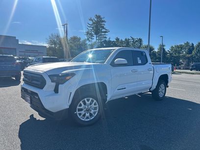 New 2025 Toyota Tacoma SR5