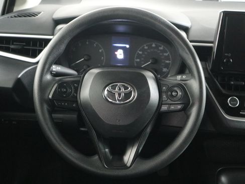 Used 2025 Toyota Corolla LE FWD image 16