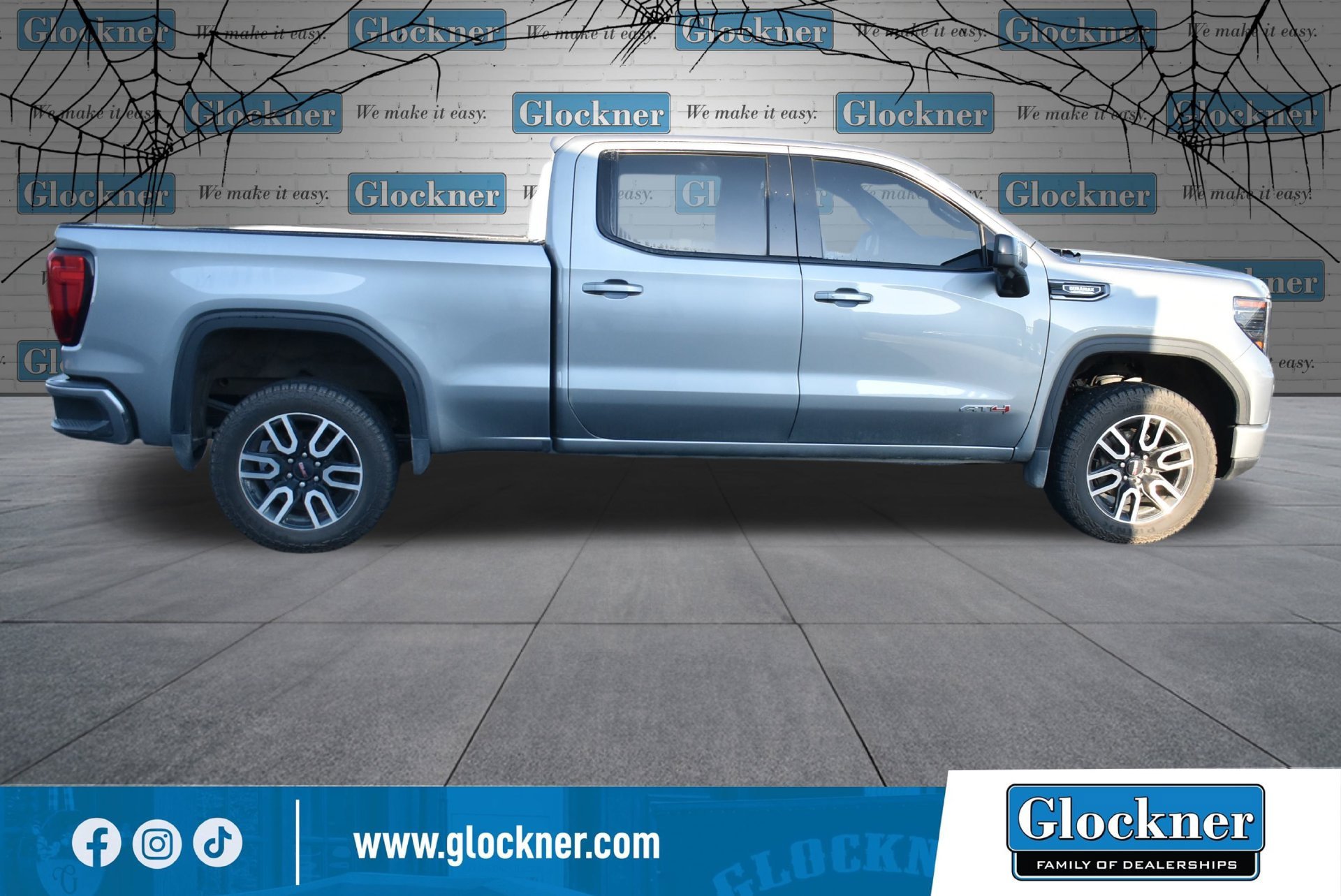 Used 2023 GMC Sierra 1500 AT4 AWD/4WD image 4