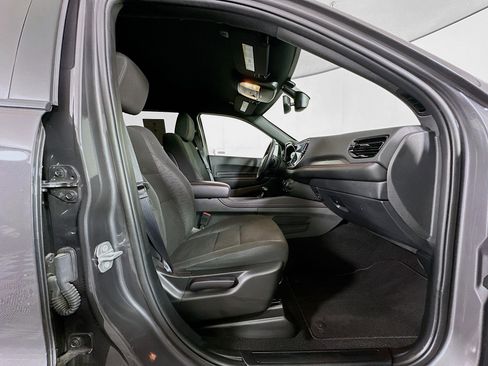 Used 2025 Dodge Durango GT AWD/4WD image 33
