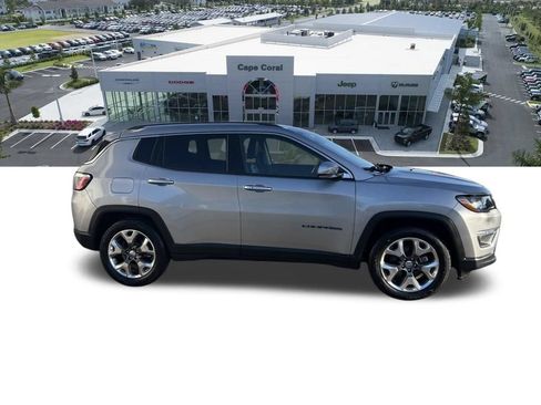 Certified 2021 Jeep Compass Limited FWD image 4