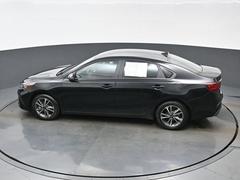 Used 2023 Kia Forte LXS w/ LXS Technology Package FWD image 35