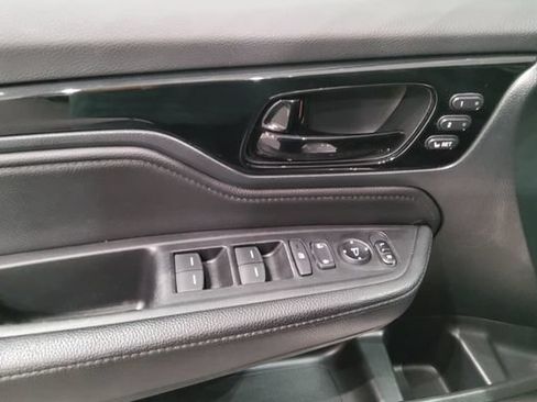 Used 2023 Honda Odyssey Touring image 28
